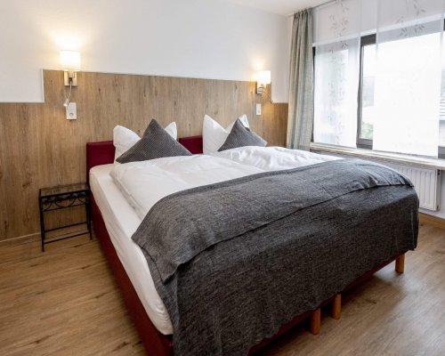 Doppelzimmer in grau